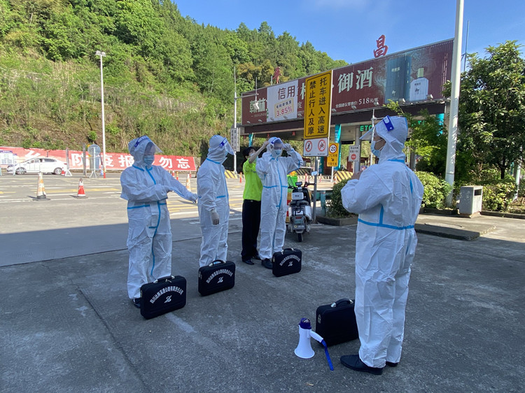 平昌疫情动态，小城温情与力量的展现