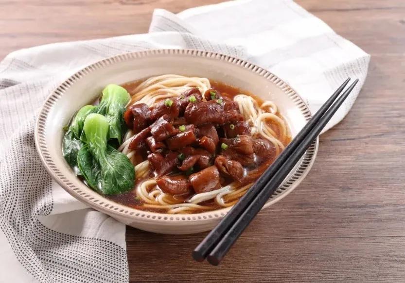 最新美食榜单揭秘，三大味觉盛宴热点探寻