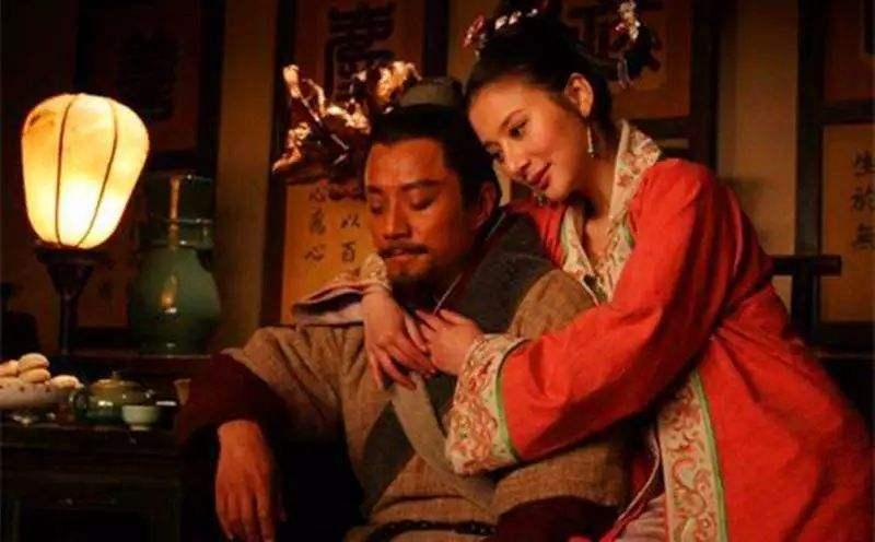 女人如花，绽放的美丽与励志的力量，剧情深度解析。