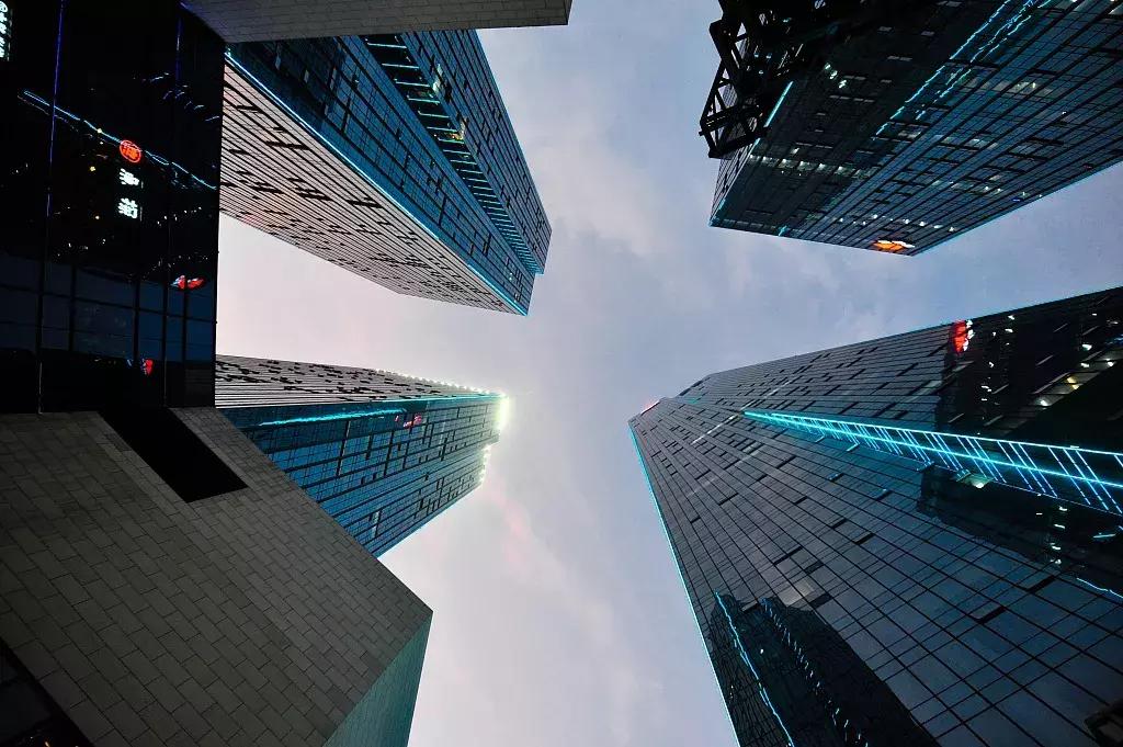 科技驱动下的基建新势力，探寻基建类股票与科技之光。