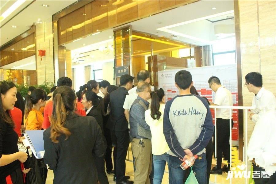 贵阳中建华府最新动态揭秘，科技豪宅前卫之旅